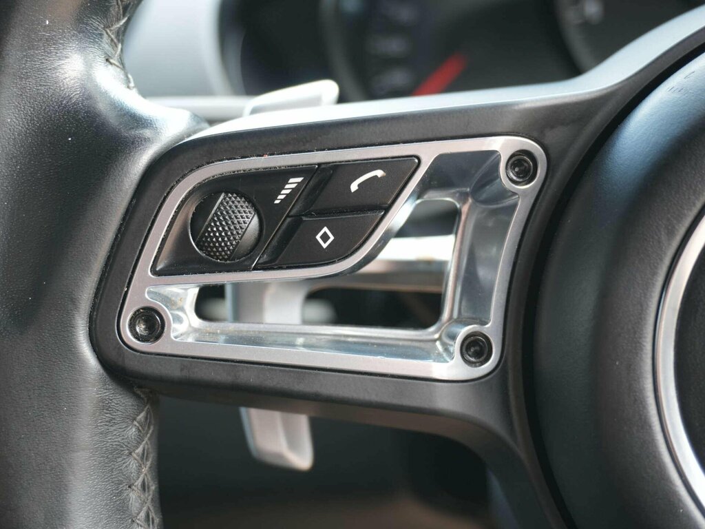 Porsche 718 4.0 2dr White #24
