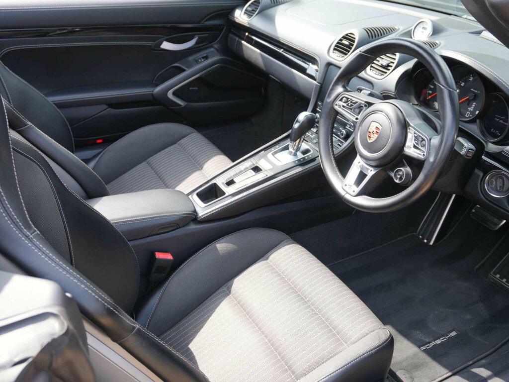 Porsche 718 4.0 2dr White #15