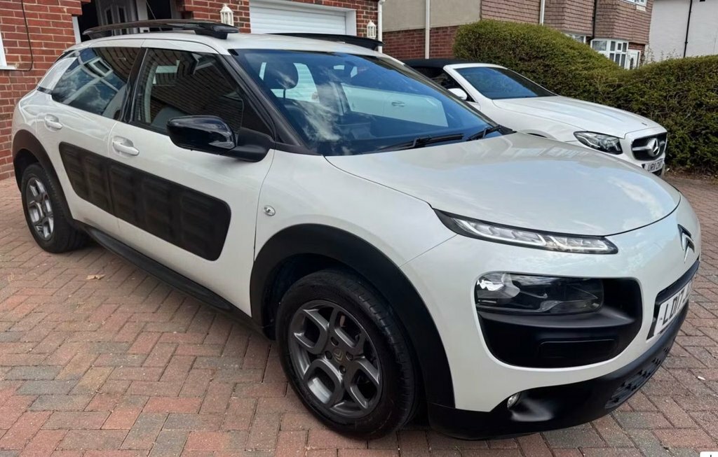 Citroen C4 Cactus 1.2L Feel White