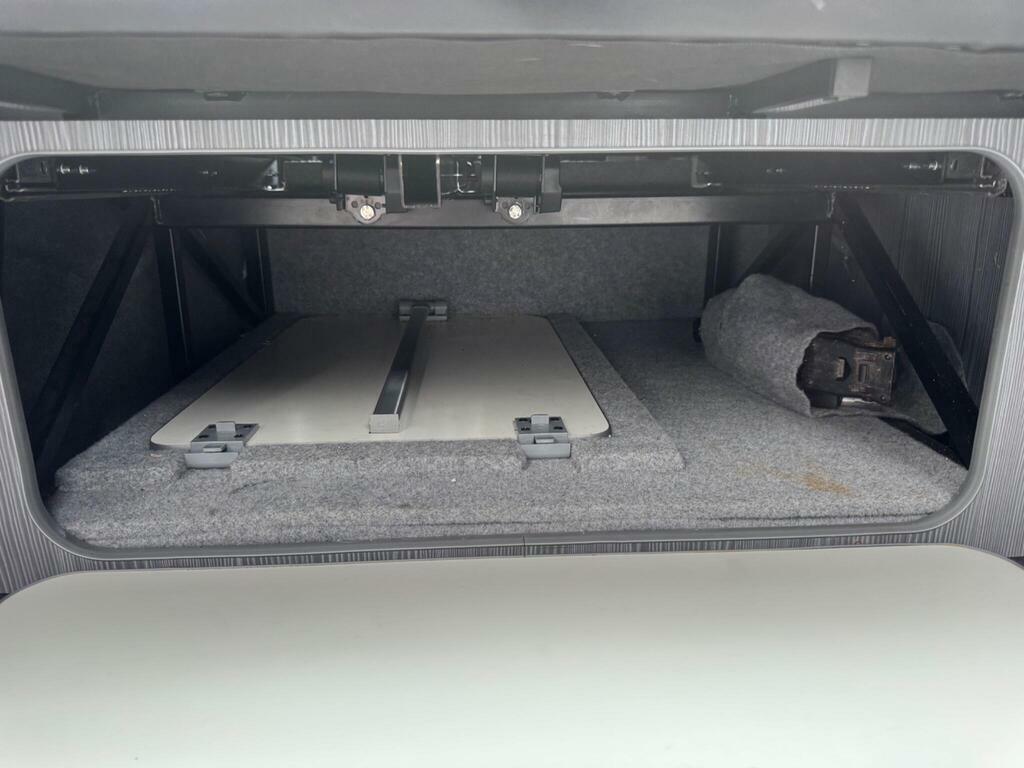 Volkswagen Transporter White White #13