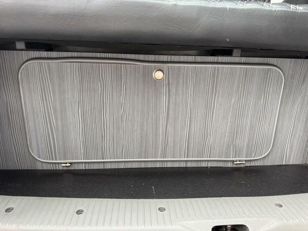 Volkswagen Transporter White White #14