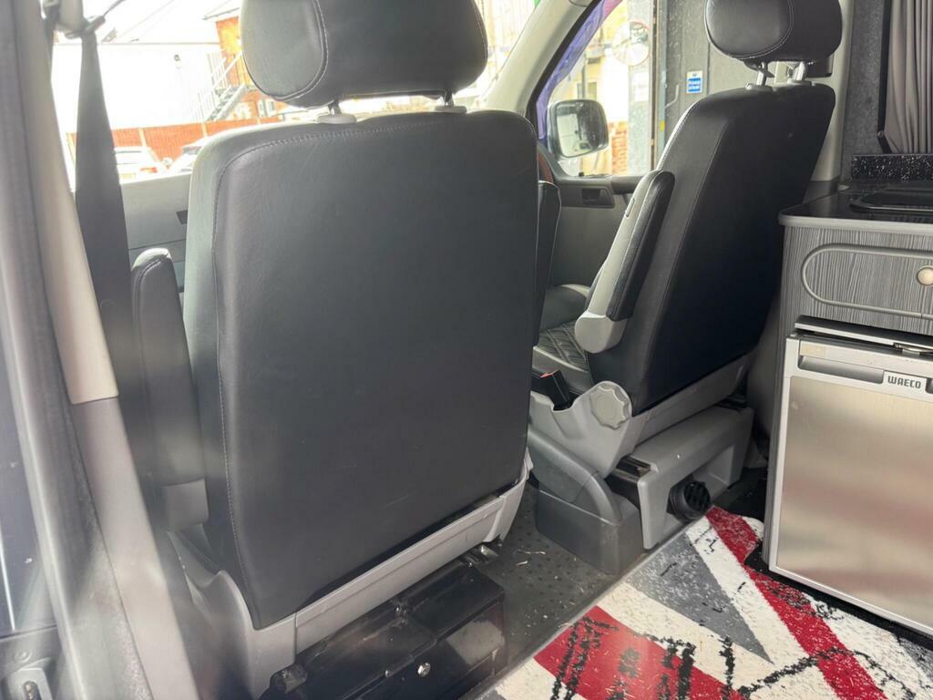 Volkswagen Transporter White White #12
