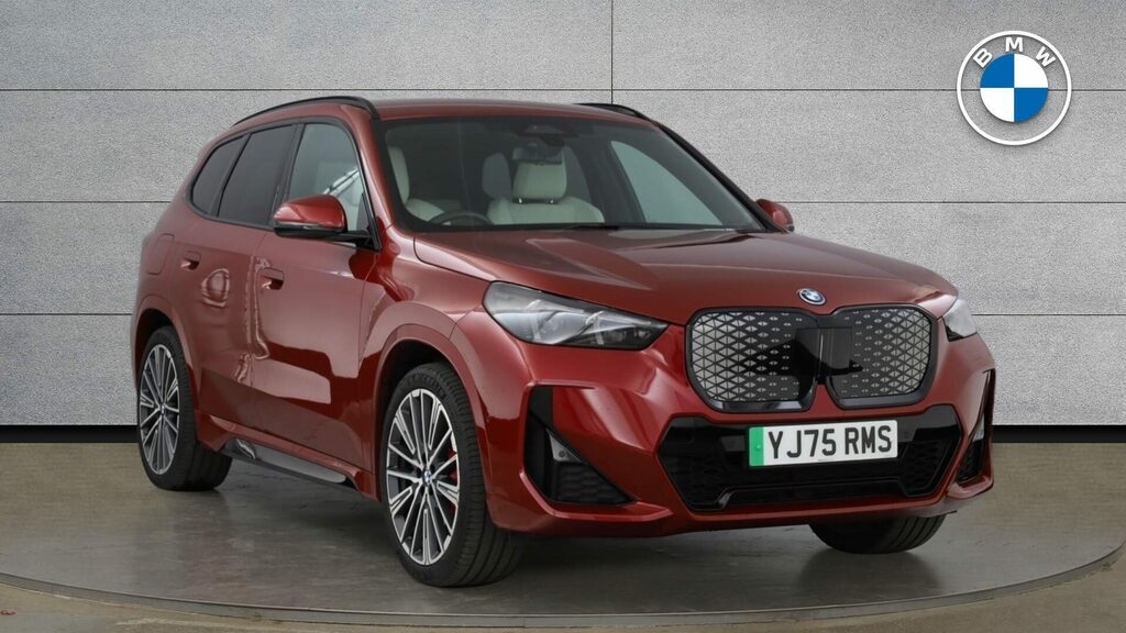 BMW iX1 Suv Red