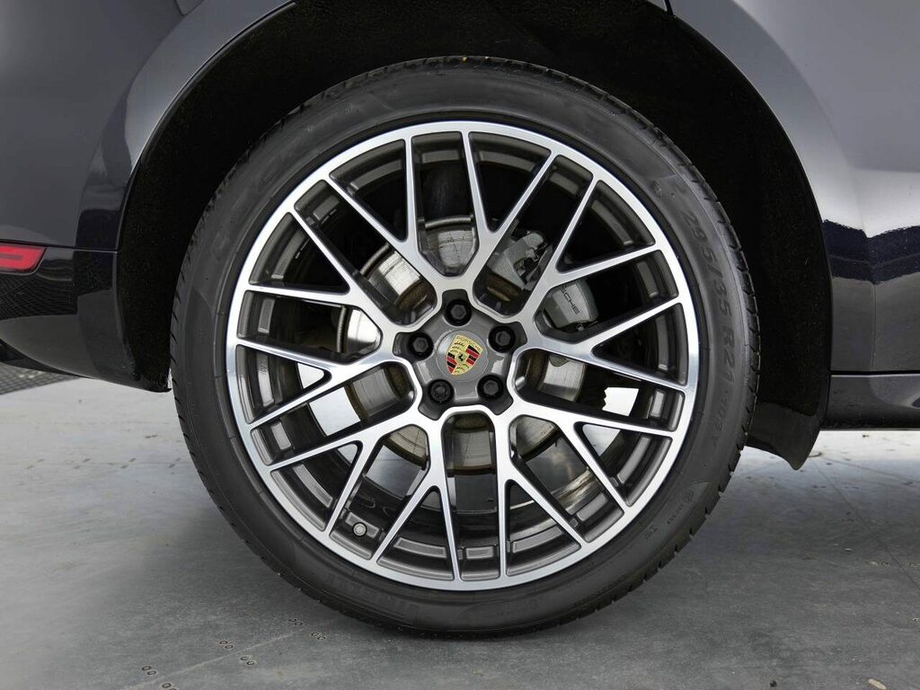 Porsche Macan Petrol YB70YJN Black #6