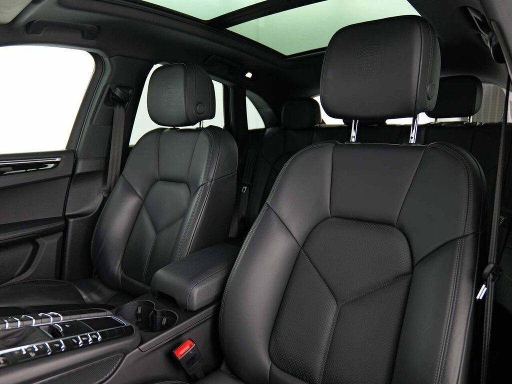Porsche Macan Petrol YB70YJN Black #5