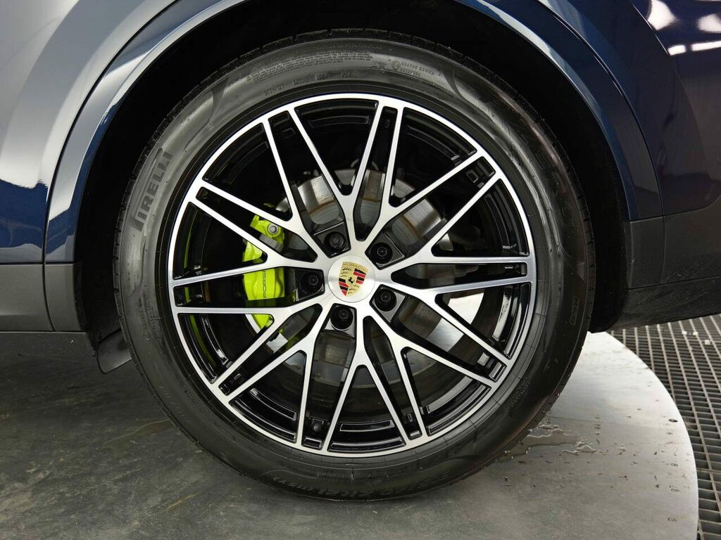 Porsche Cayenne Automatic  #8