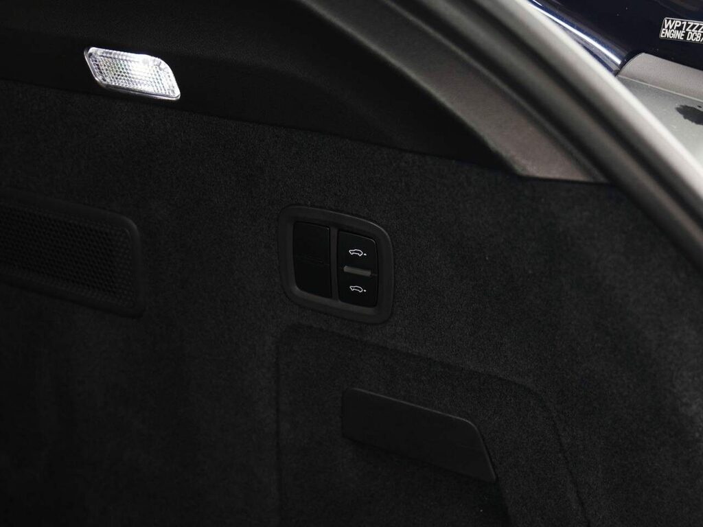 Porsche Cayenne Automatic  #37