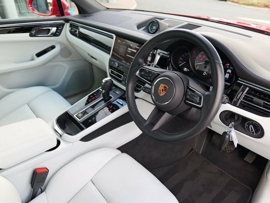 Porsche Macan S Red #4