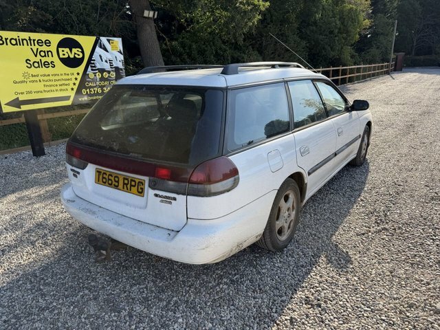 Subaru Legacy Classic Gl Sport Tourer White #3