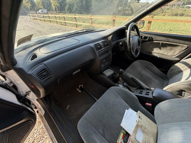 Subaru Legacy Classic Gl Sport Tourer White #6