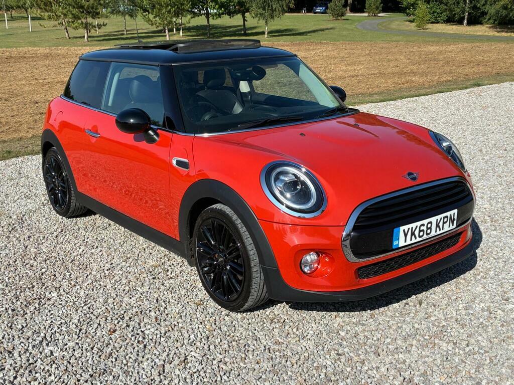 Mini Hatch 1.5 Cooper Steptronic Euro 6 S S YK68KPN Orange
