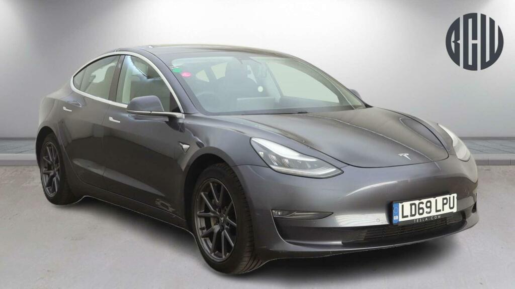 Tesla Model 3 Standard Range Plus Grey