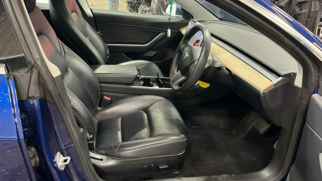 Tesla Model 3 Model 3 Standard-range Blue #9