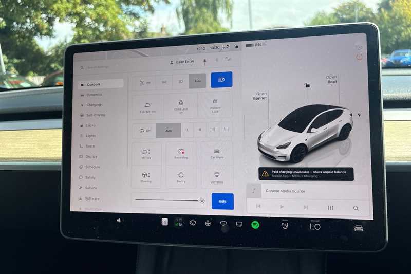 Tesla Model Y Long Range Awd SB23OUV White #6