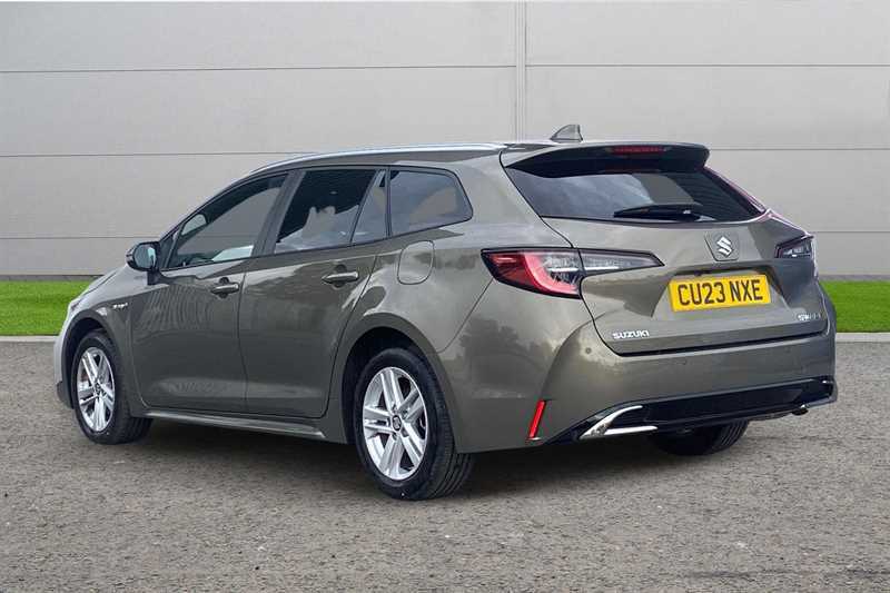 Suzuki Swace 1.8 Hybrid Ultra Cvt Gold #2