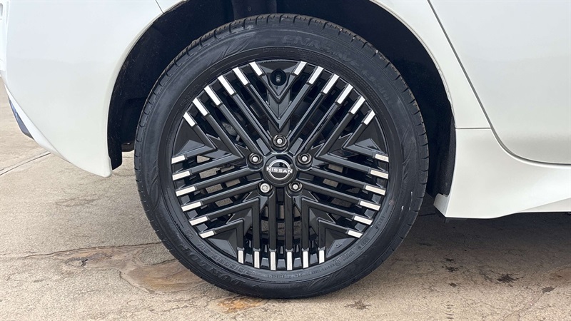 Nissan Leaf 160Kw E N-connecta 59Kwh Black #6