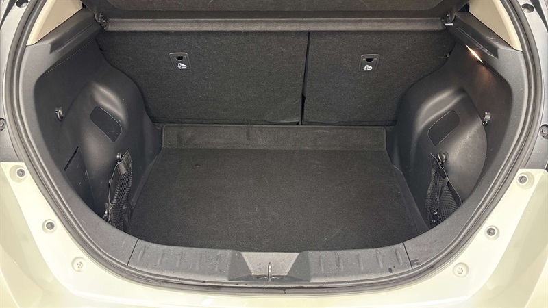 Nissan Leaf 160Kw E N-connecta 59Kwh Black #5