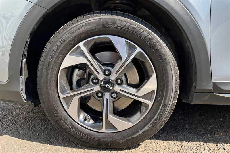 Kia Xceed 2 Red #9