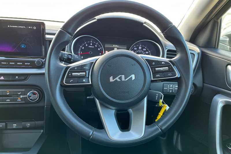 Kia Xceed 2 Red #18