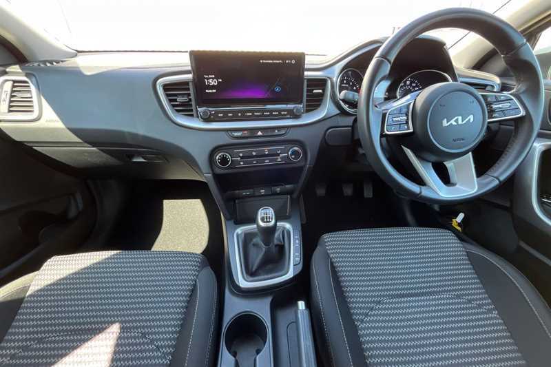 Kia Xceed 2 Red #12