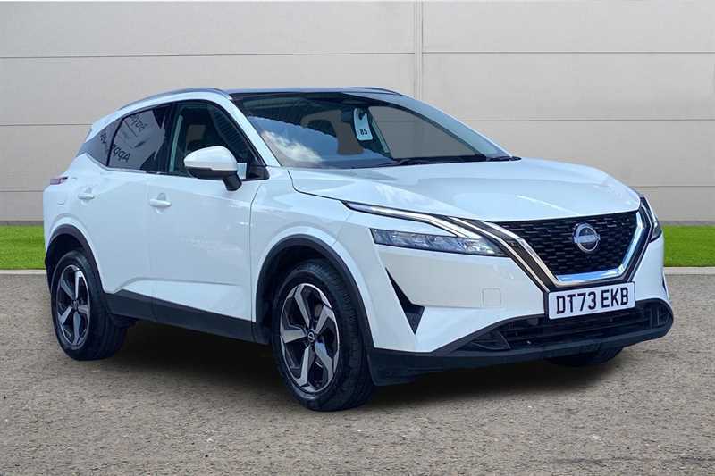 Nissan Qashqai 1.3 Dig-t Mh 158 N-connecta Xtronic White