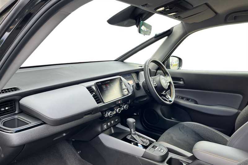 Honda Jazz 1.5 I-mmd Hybrid Advance Sport Ecvt Black #2