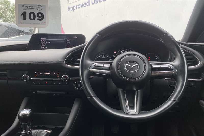 Mazda 3 Se-l White #37