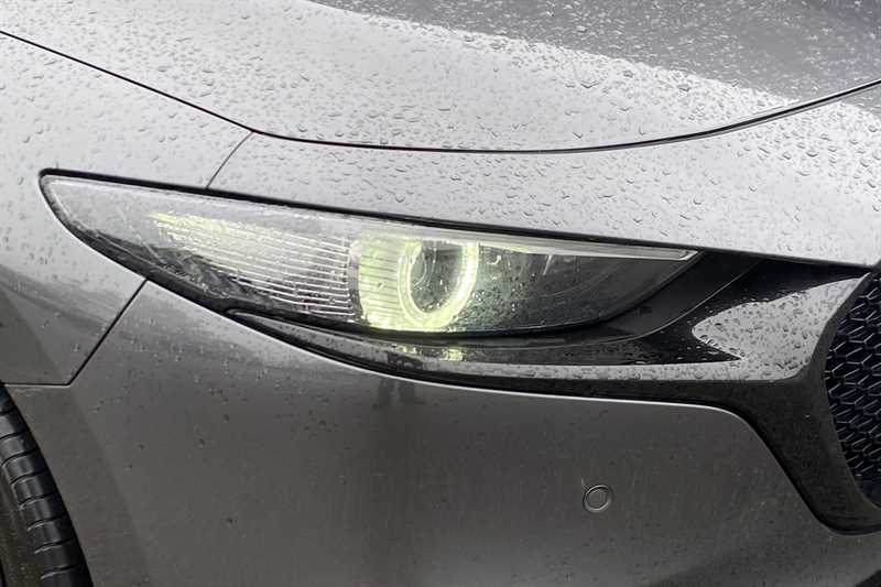 Mazda 3 Se-l White #13