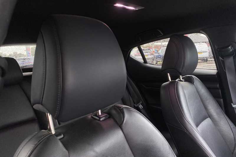 Mazda 3 Se-l White #22