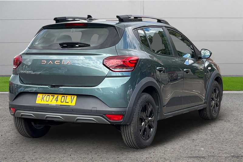 Dacia Sandero Stepway Hatchback Green #12