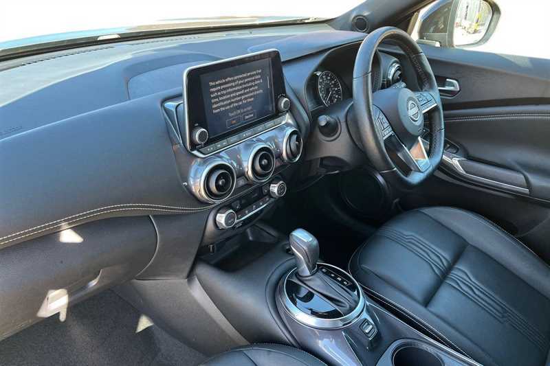 Nissan Juke 1.6 Hybrid Tekna Grey #2