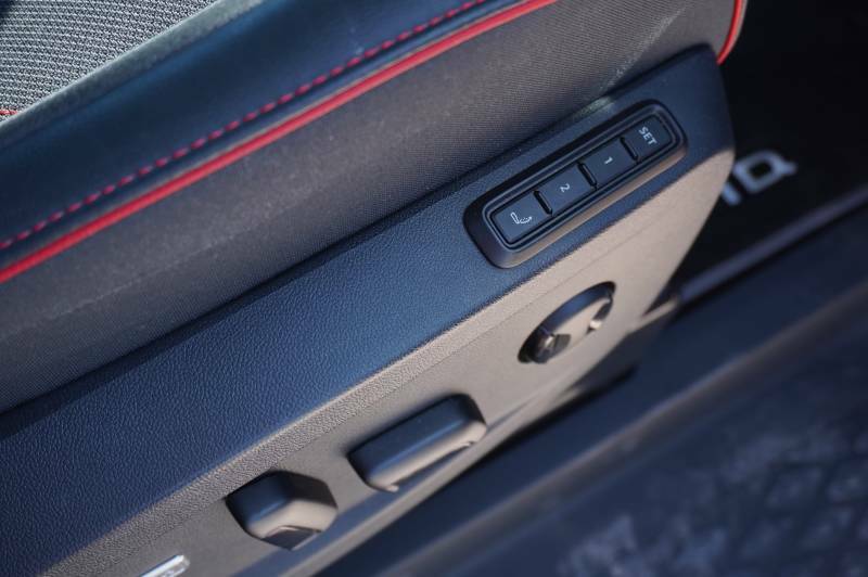 Volkswagen 86Kwh 4Motion Lwb Gtx Pro Lwb - 2026 75 Red #37