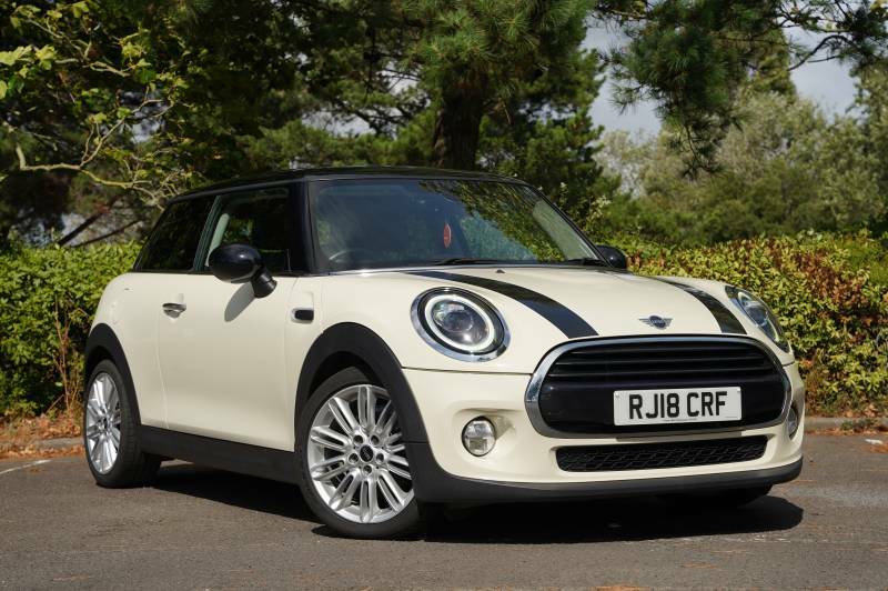 Mini Hatch II Cooper RJ18CRF White