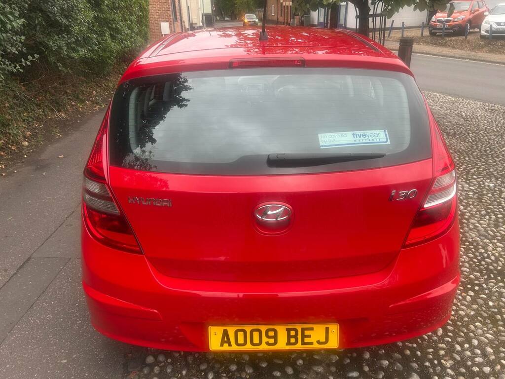 Hyundai I30 Comfort Red #7