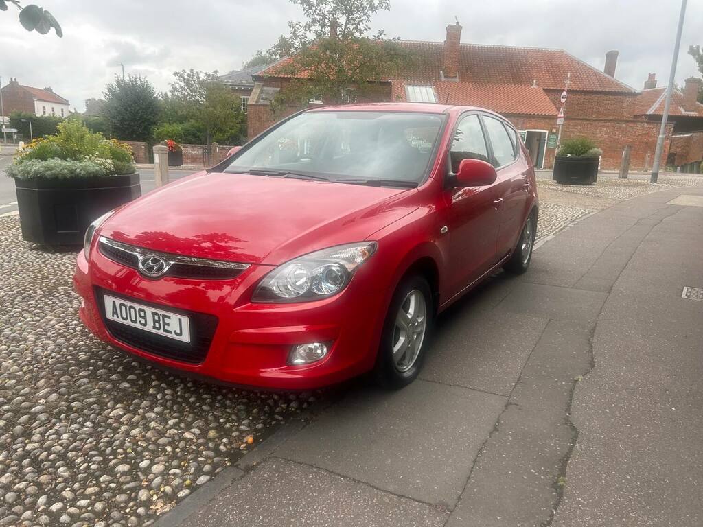 Hyundai I30 1.4 Comfort Red #2