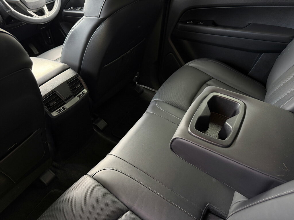 SsangYong Musso Plus White #14
