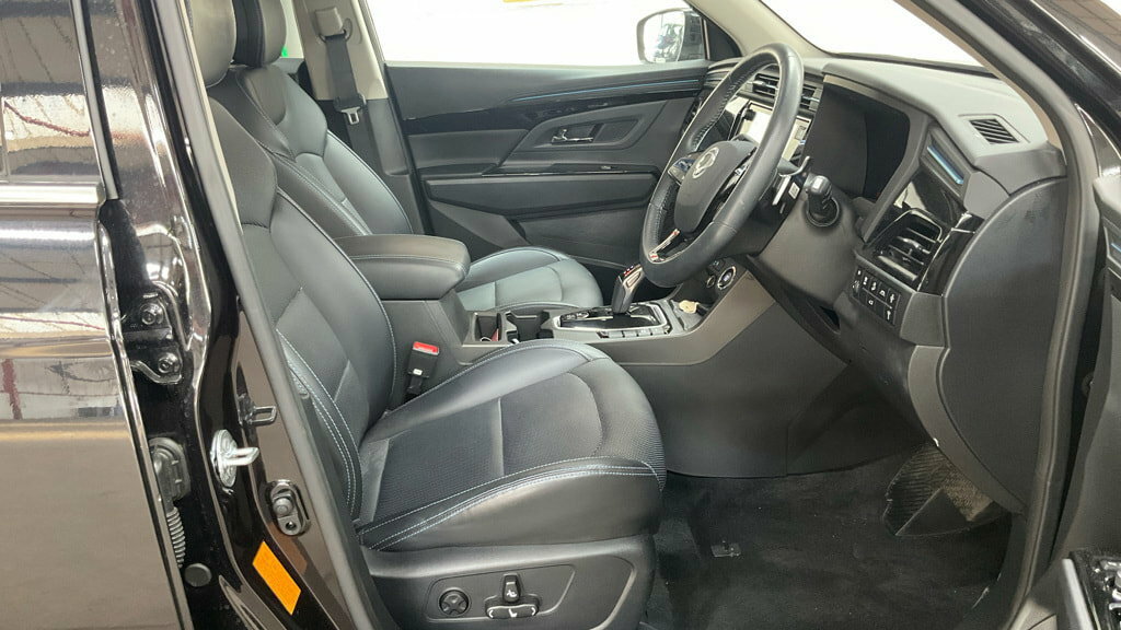 SsangYong Korando e-Motion Suv Grey #11