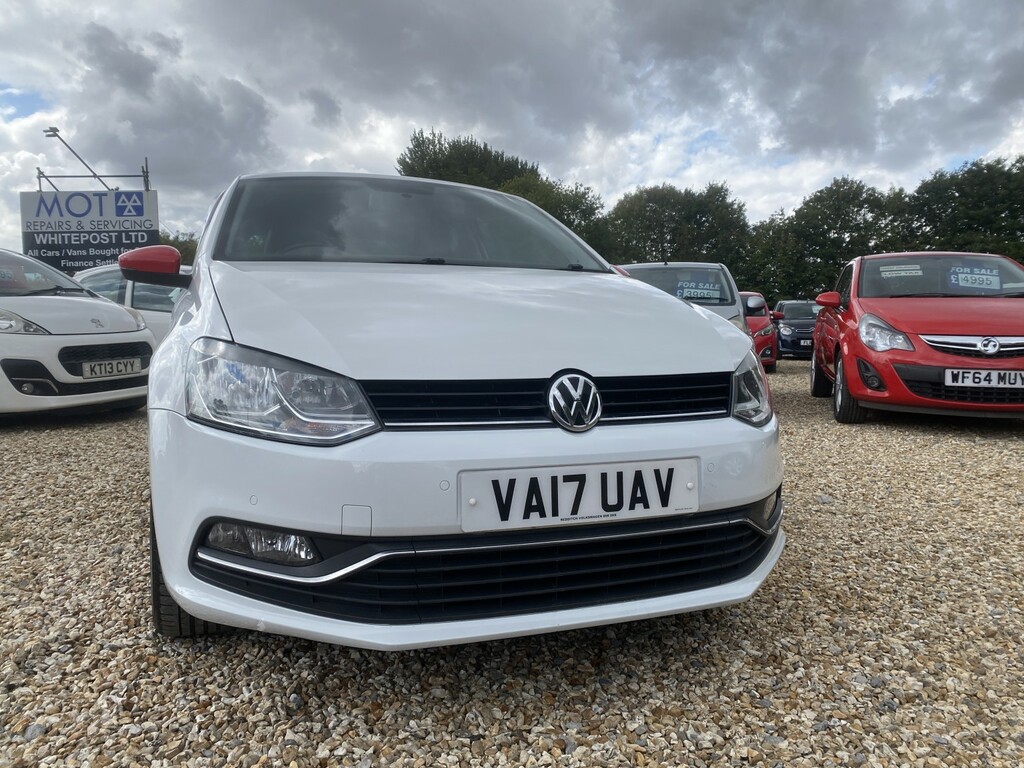 Volkswagen Polo Hatchback 1.2 Tsi Bluemotion Tech Beats 201717 White