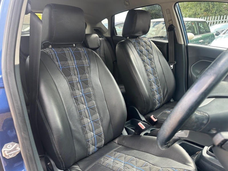 Ford Fiesta Hatchback Silver #11