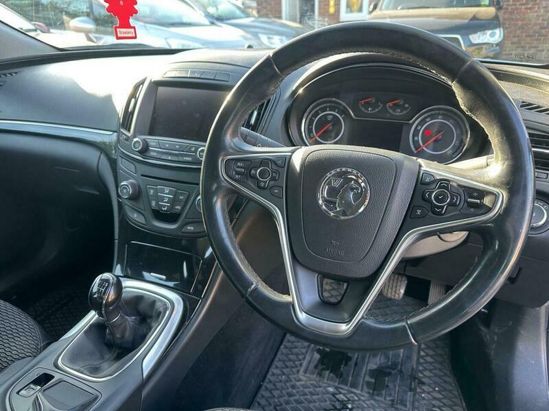 Vauxhall Insignia Tech Line Silver #8