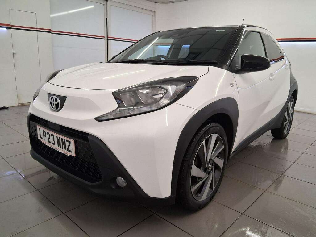 Toyota Aygo 1.0 Vvt-i Edge Hatchback White #3