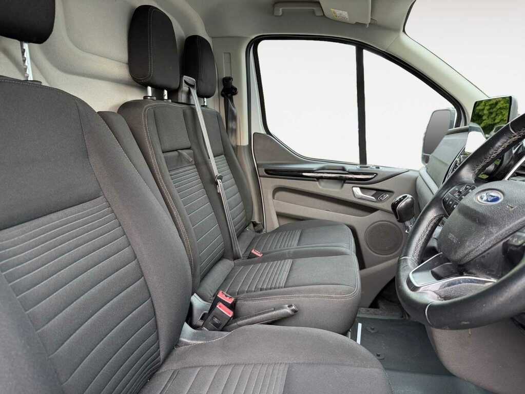 Ford Transit Custom 2.0 300 Ecoblue Limited Panel Van Manua BL22OBZ White #4