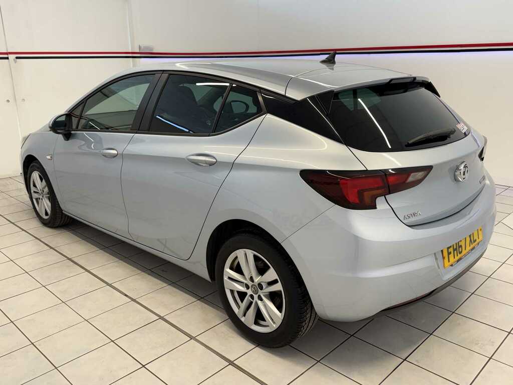 Vauxhall Astra 1.6 Cdti Ecotec Blueinjection Tech Line Nav Hatchb FH67XLT Silver #4