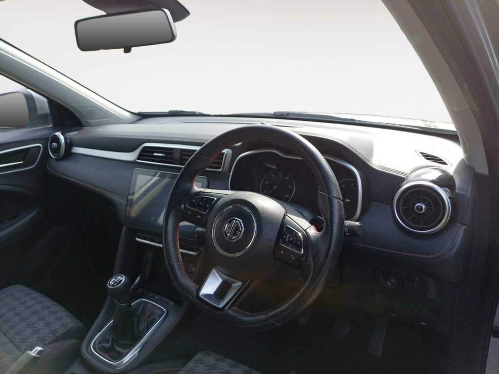 MG ZS 1.5 Vti-tech Excite Suv Silver #4