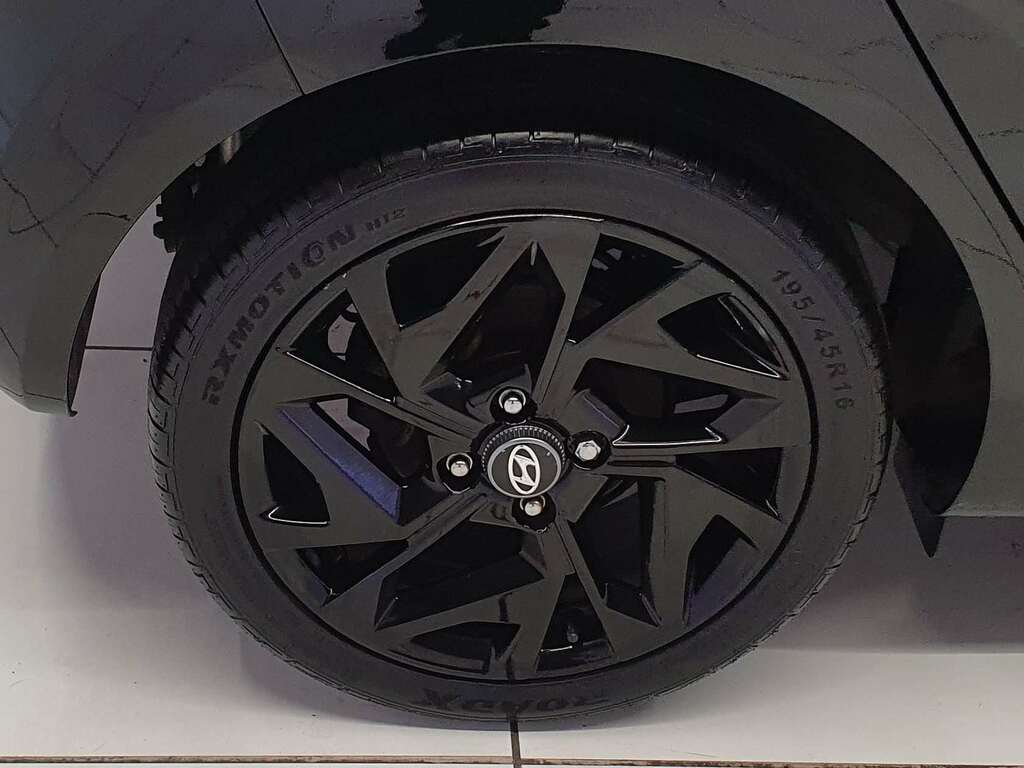 Hyundai I10 Hatchback  #8