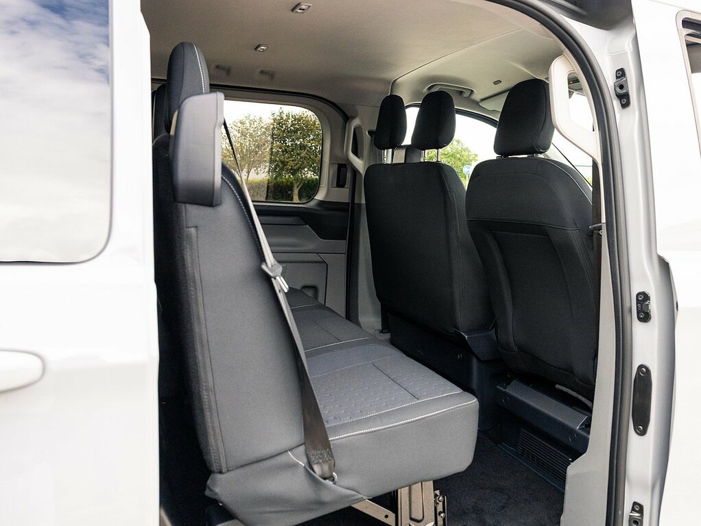 Ford Transit Custom Signature 320 2.5 Duratec 232 Bhp Phev L2 Lwb Limi BN26VKG Grey #2