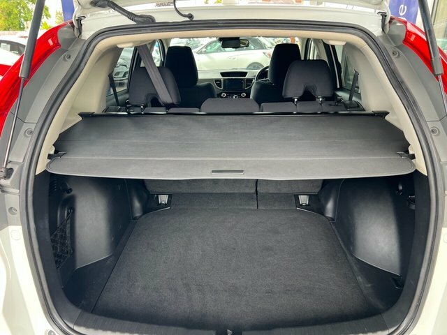 Honda Cr-V I-dtec Se Plus Navi RV68LLG White #5