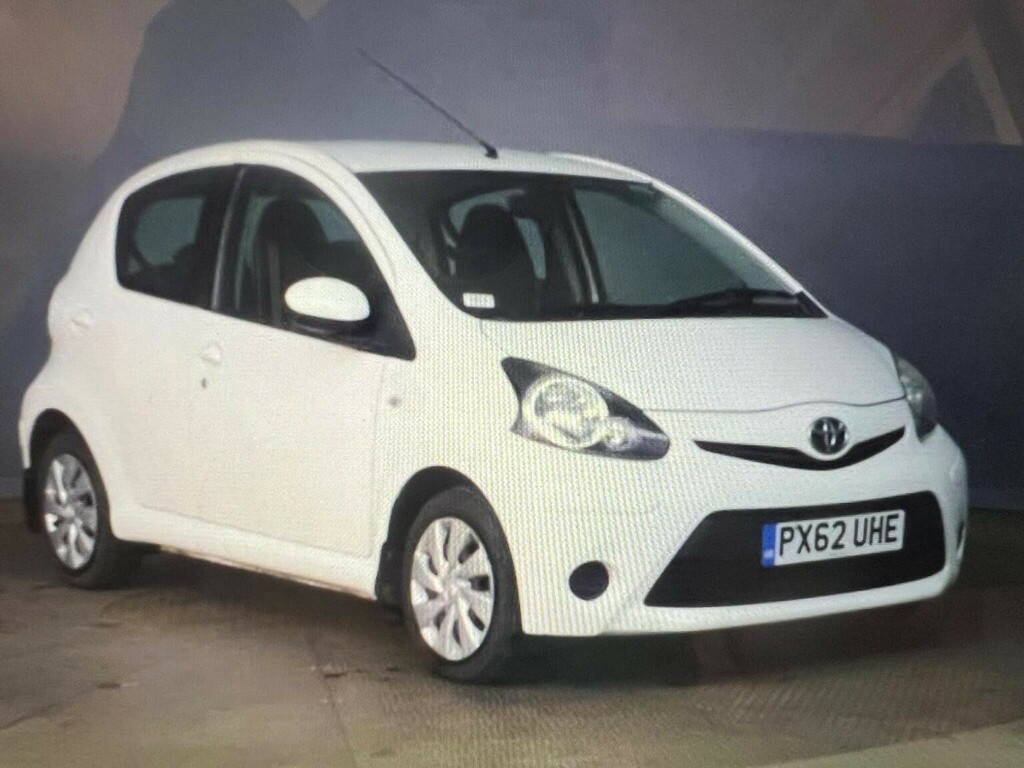 Toyota Aygo Hatchback 1.0 Vvt-i Ice Euro 5 201262 White