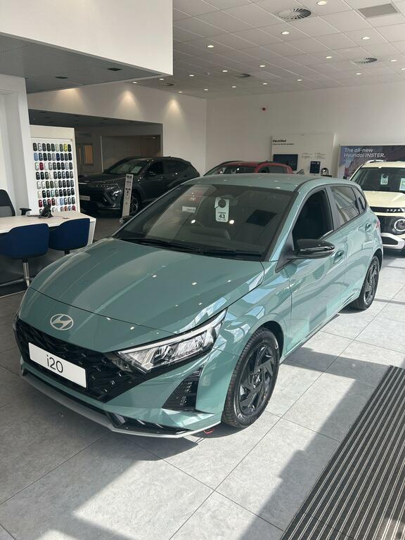 Hyundai I20 1.0 T-gdi Black Line Hatchback Dct Euro Green #4