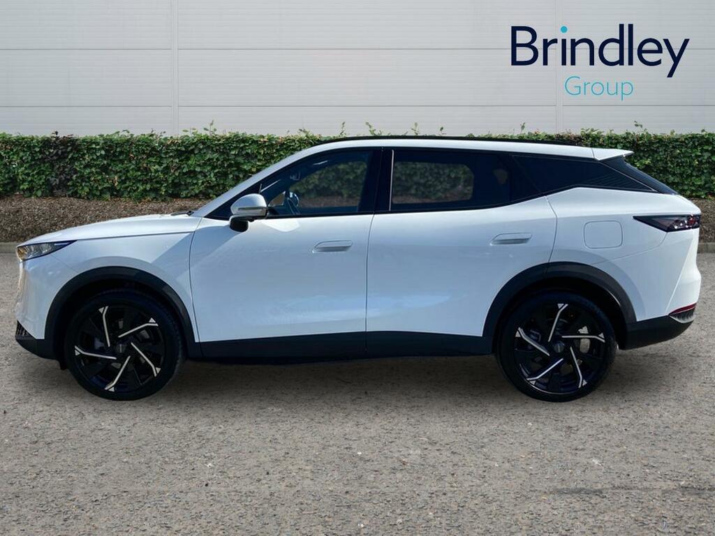 Omoda 7 1.5T Shs 18.4Kwh Noble Suv Plug-in Hybr White #5